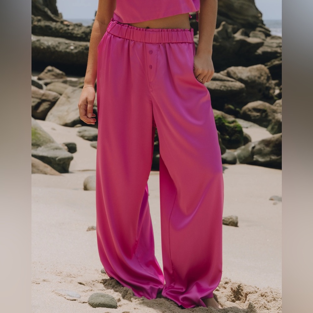 NWT DAILY DRILLS SILKY RESORT PANTS